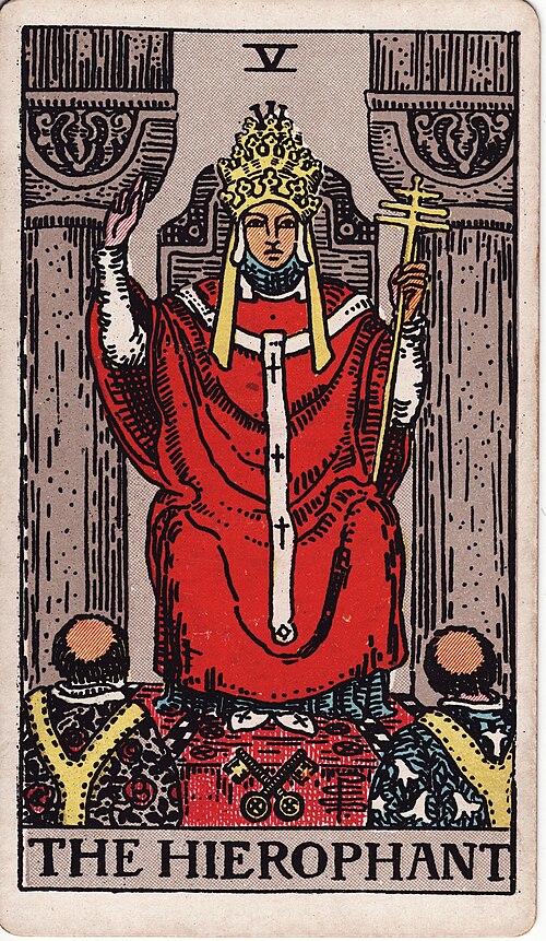 Der Hierophant: Dreifache Krone und Kreuz, Gekreuzte Schlüssel, Zwei Lernende, Säulen und Segensgeste. Originalillustration von Pamela Colman Smith.