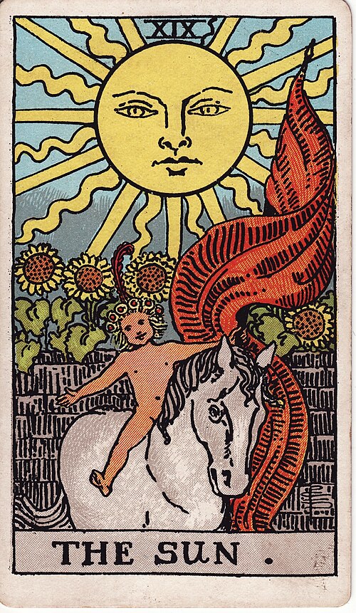 Die Sonne: Kind auf weißem Pferd, Rote Fahne, Sonnenblumen und Mauer, Große Sonne. Originalillustration von Pamela Colman Smith.